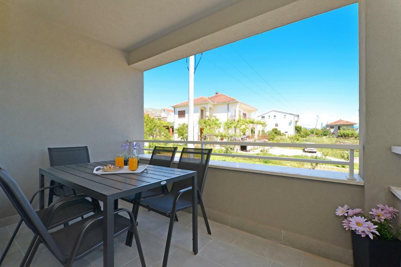 Appartement Sunshine à Trogir Extérieur photo