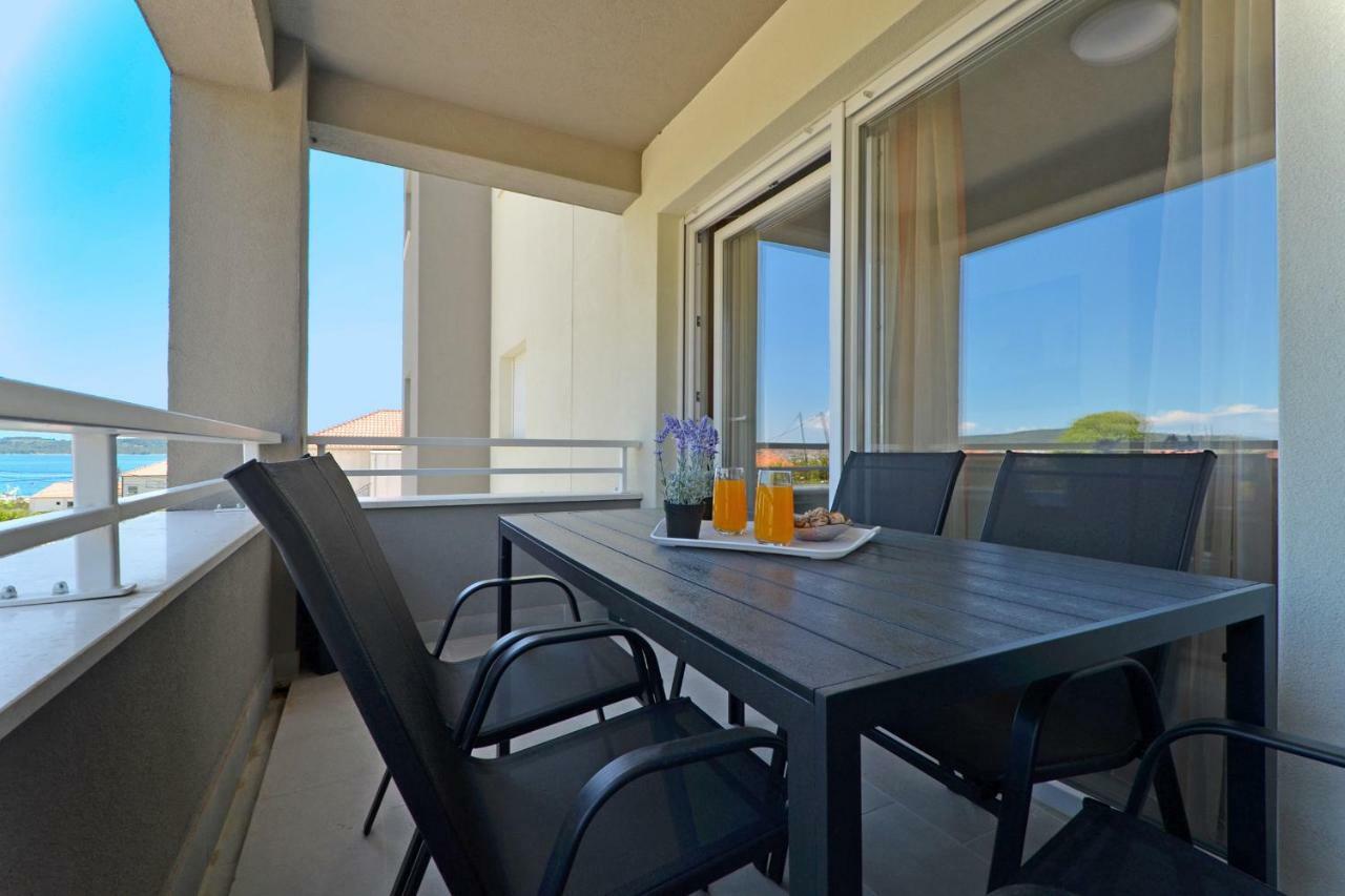 Appartement Sunshine à Trogir Extérieur photo